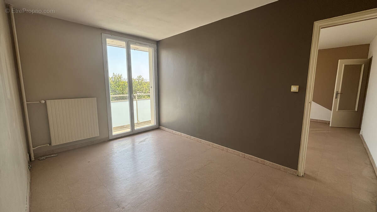 Appartement à PORT-DE-BOUC