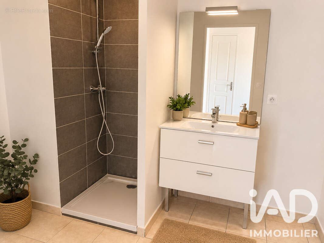 Photo 6 - Appartement à L'ISLE-D'ABEAU