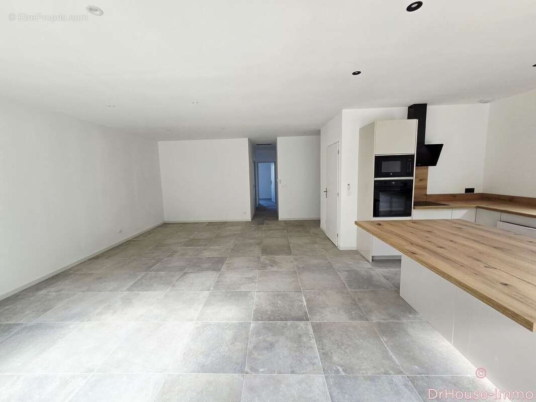 Maison à SAINT-CHINIAN