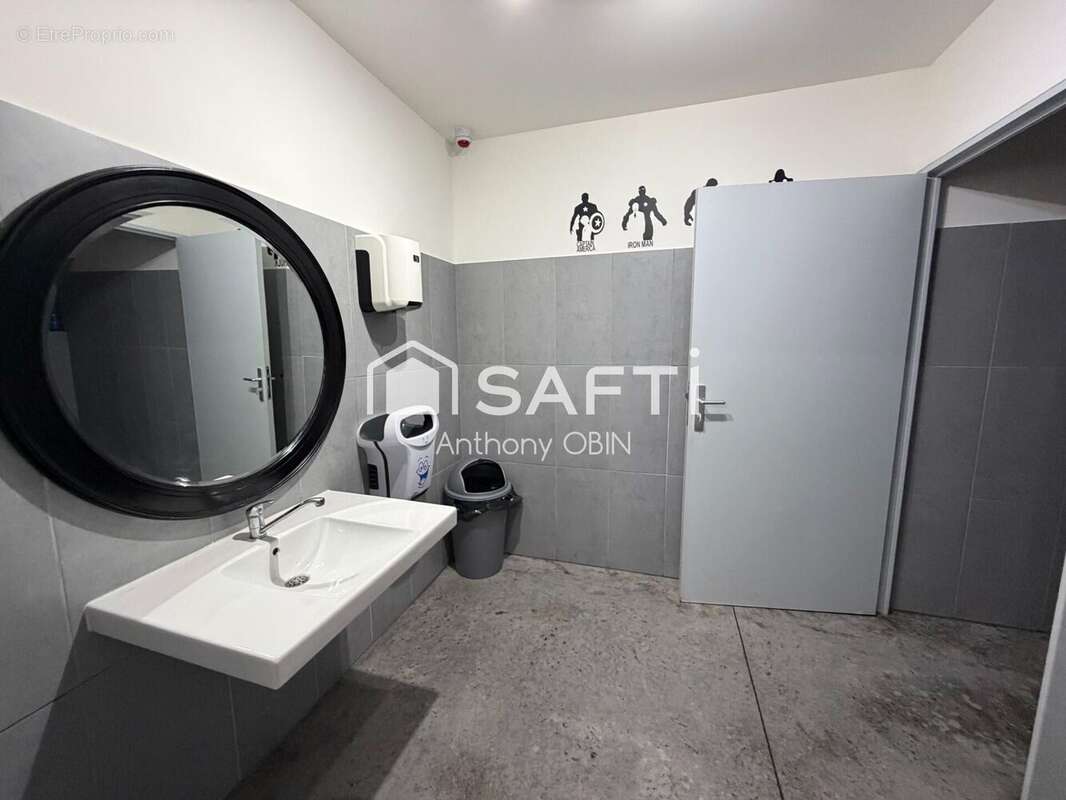 Photo 8 - Commerce à LOOS