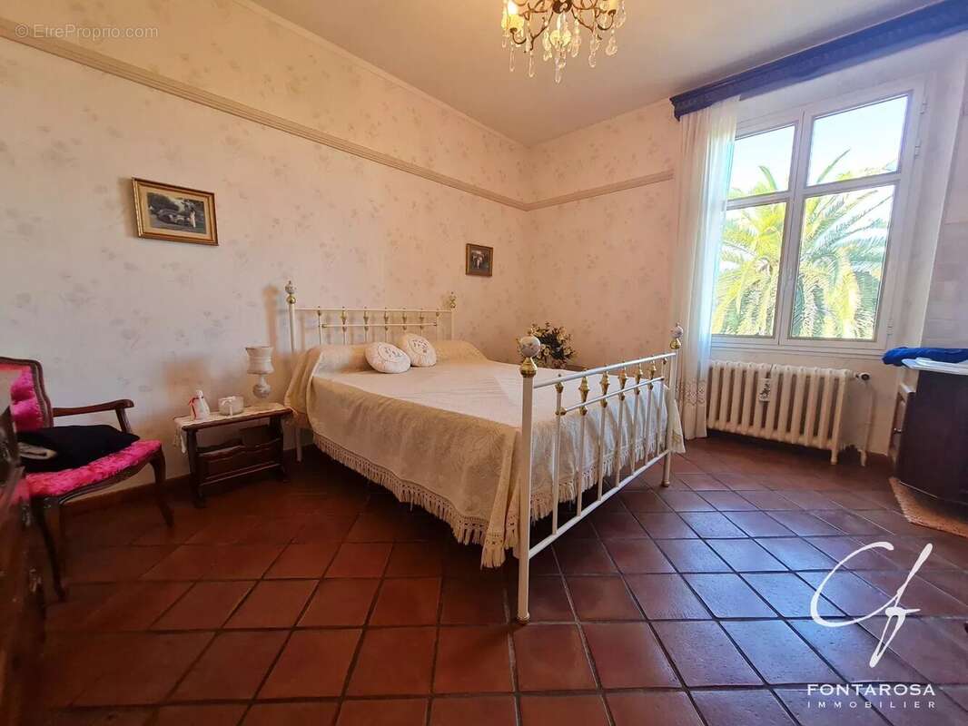 Maison à SAINT-RAPHAEL