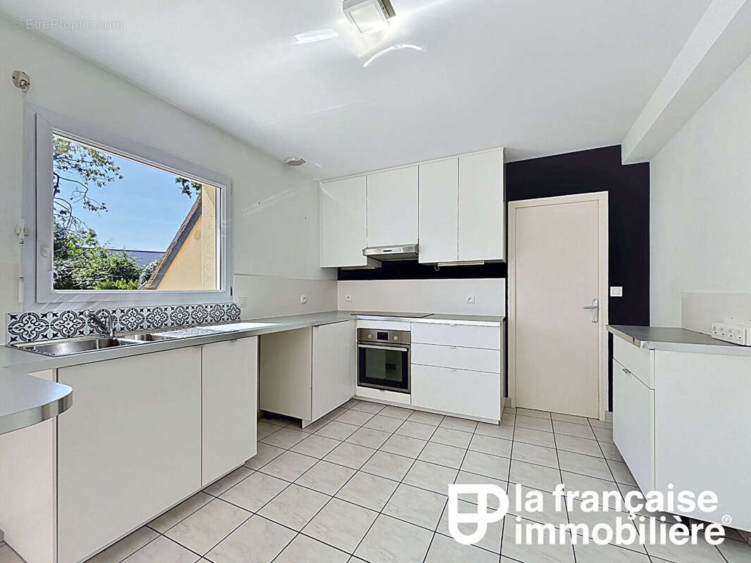 Maison 5 chambres à Pacé  131 m² - photo 5