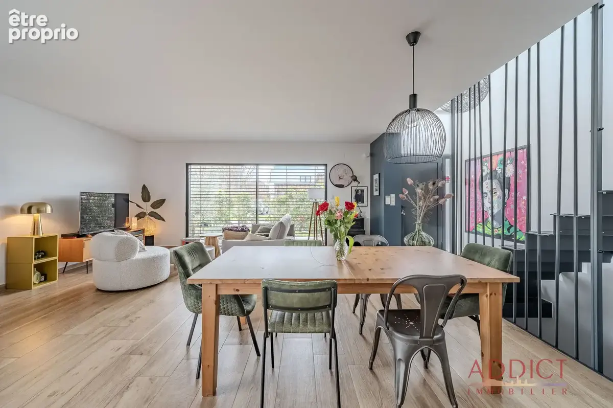 Maison d'achitecte 145 m2 - 4 chambres - Belles prestations - Mittelhausbergen - photo 5
