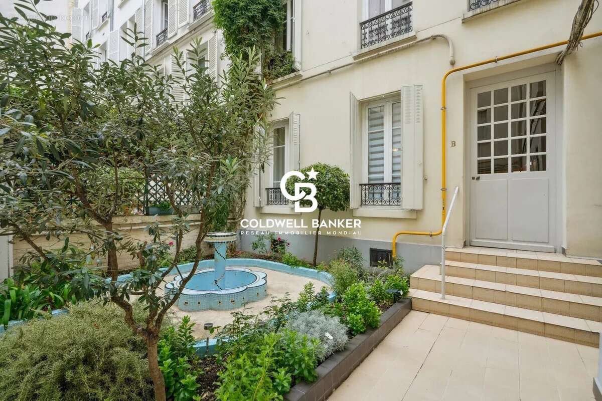 Appartement à PARIS-7E