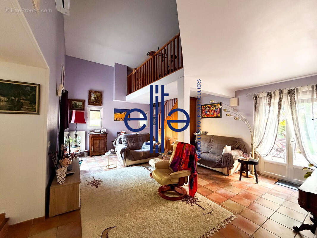 Maison à COULOUNIEIX-CHAMIERS