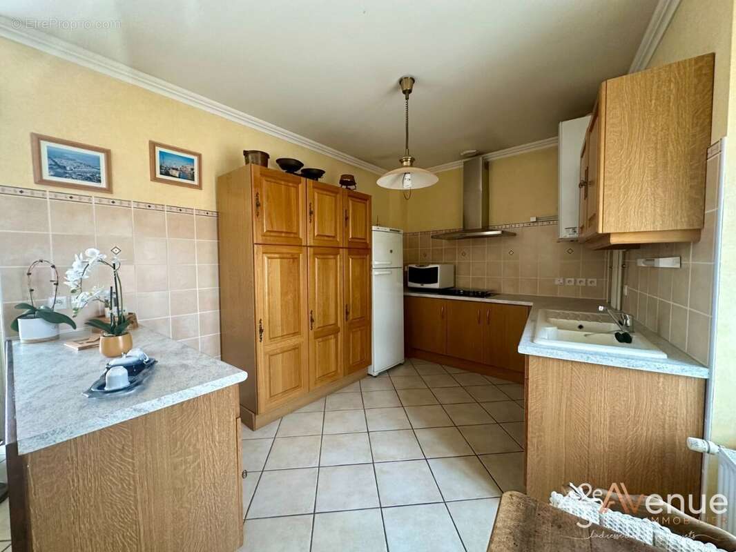 Appartement à ANDREZIEUX-BOUTHEON