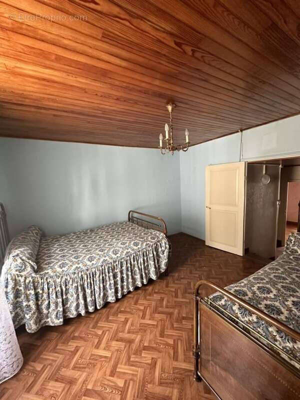 Maison 110 m² à Laprade  - photo 9