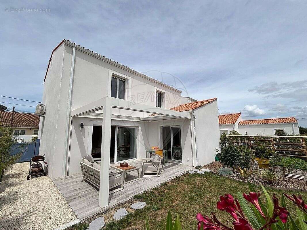 Maison à MESCHERS-SUR-GIRONDE