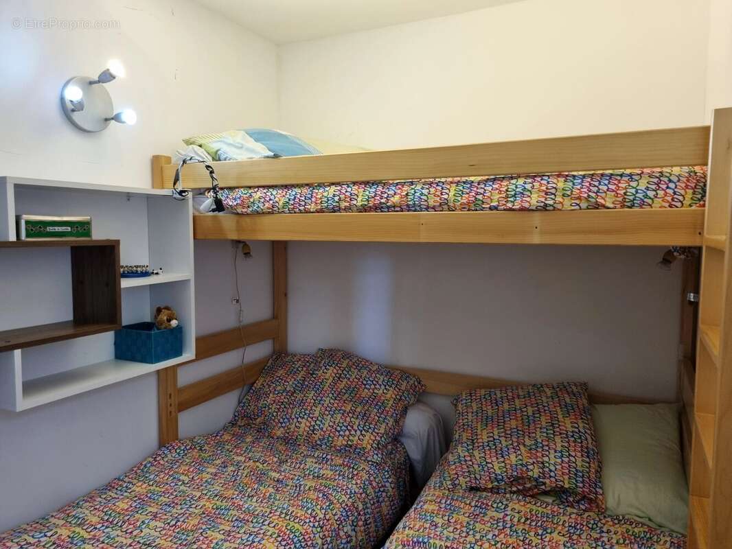 Appartement à MORILLON