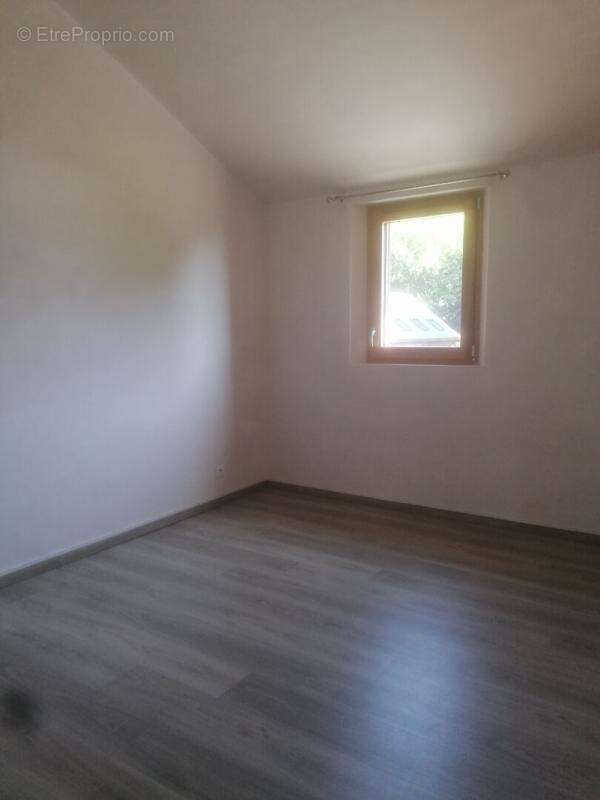 Appartement à GONNEVILLE-LA-MALLET