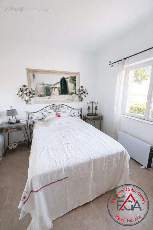 Chambre - Maison à LA CROIX-VALMER