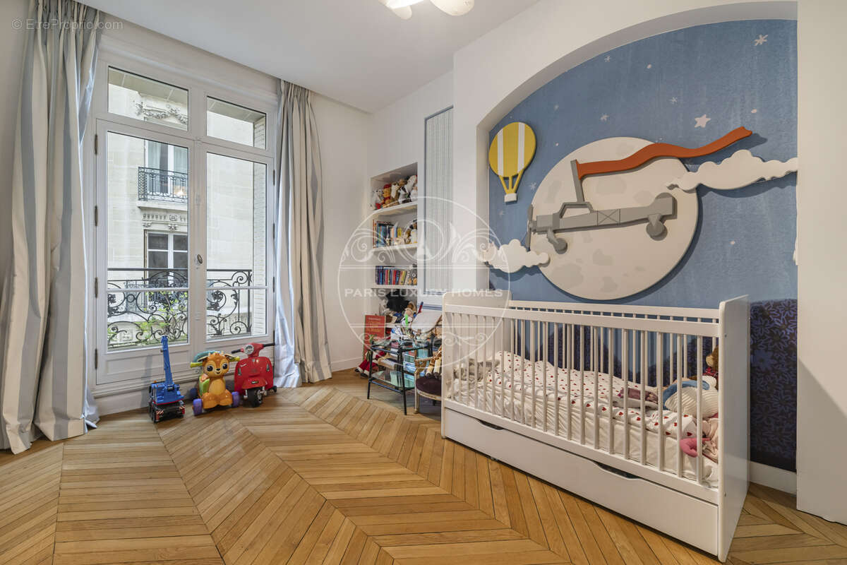 Appartement à PARIS-5E