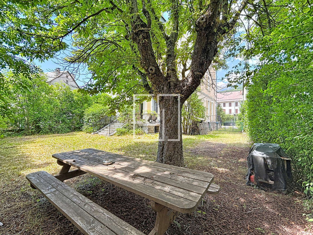 À vendre   Appartement T3 avec jardin, terrasse, cave et studio indépendant   Barcelonnette (04400) - photo 4