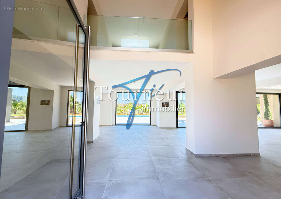 Maison à LA CADIERE-D'AZUR