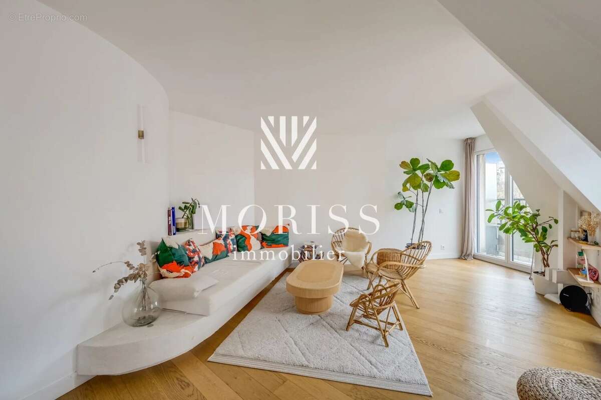 Appartement à PARIS-18E