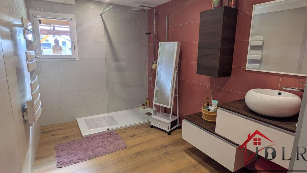 Maison à FRANCHEVILLE