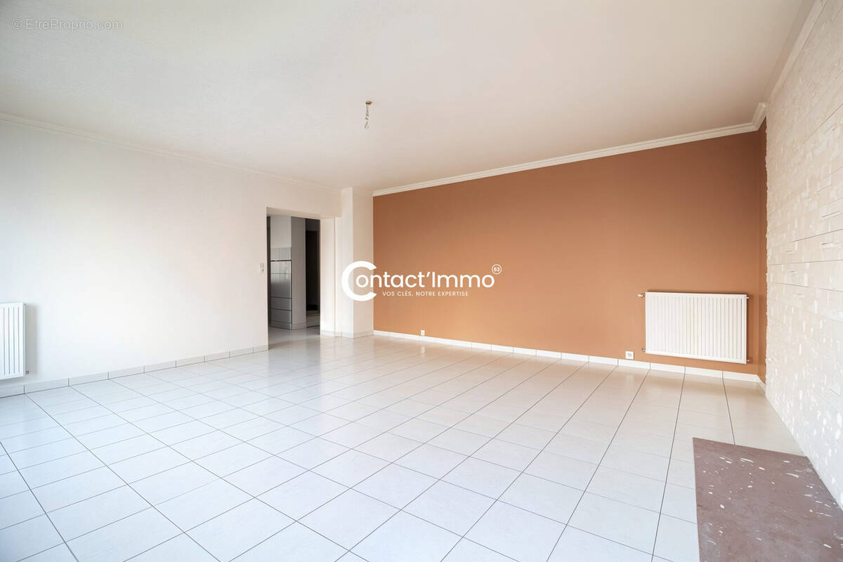 Appartement à MOZAC