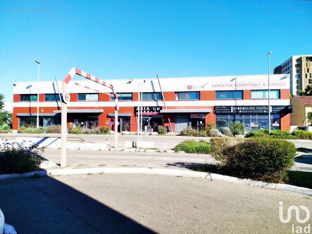 Photo 2 - Commerce à AVIGNON