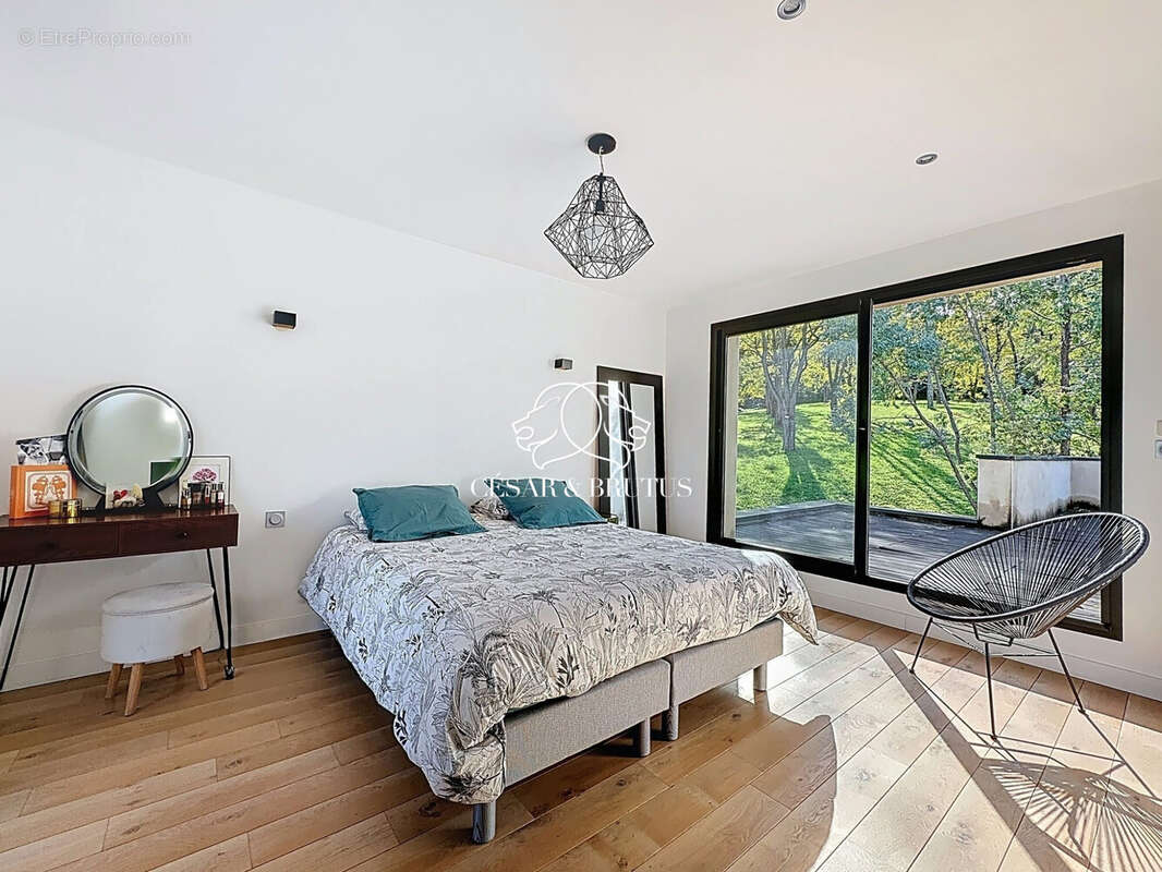 Maison à SAINT-ROMAIN-AU-MONT-D&#039;OR