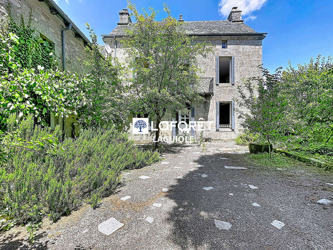 Maison Argences En Aubrac 8 pièce(s) 344 m2 - photo 5