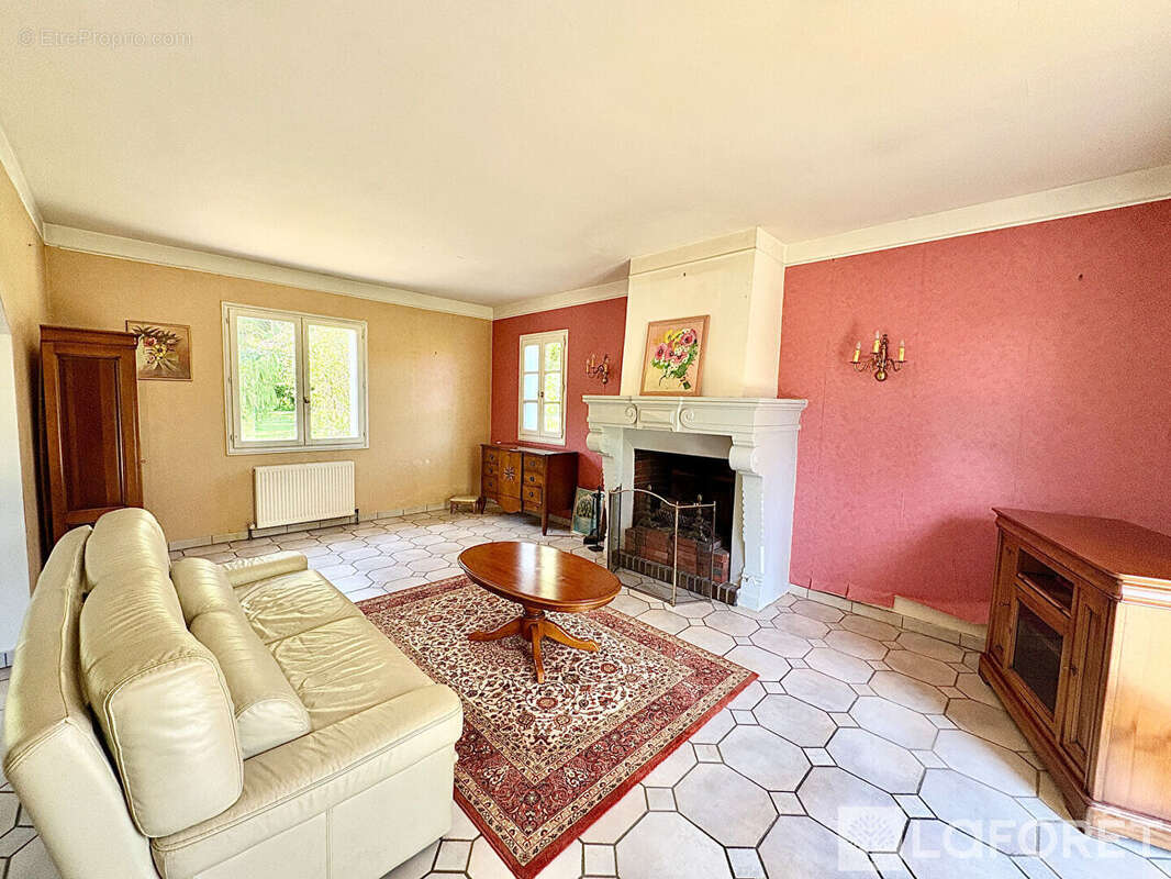 Maison à VALLERY