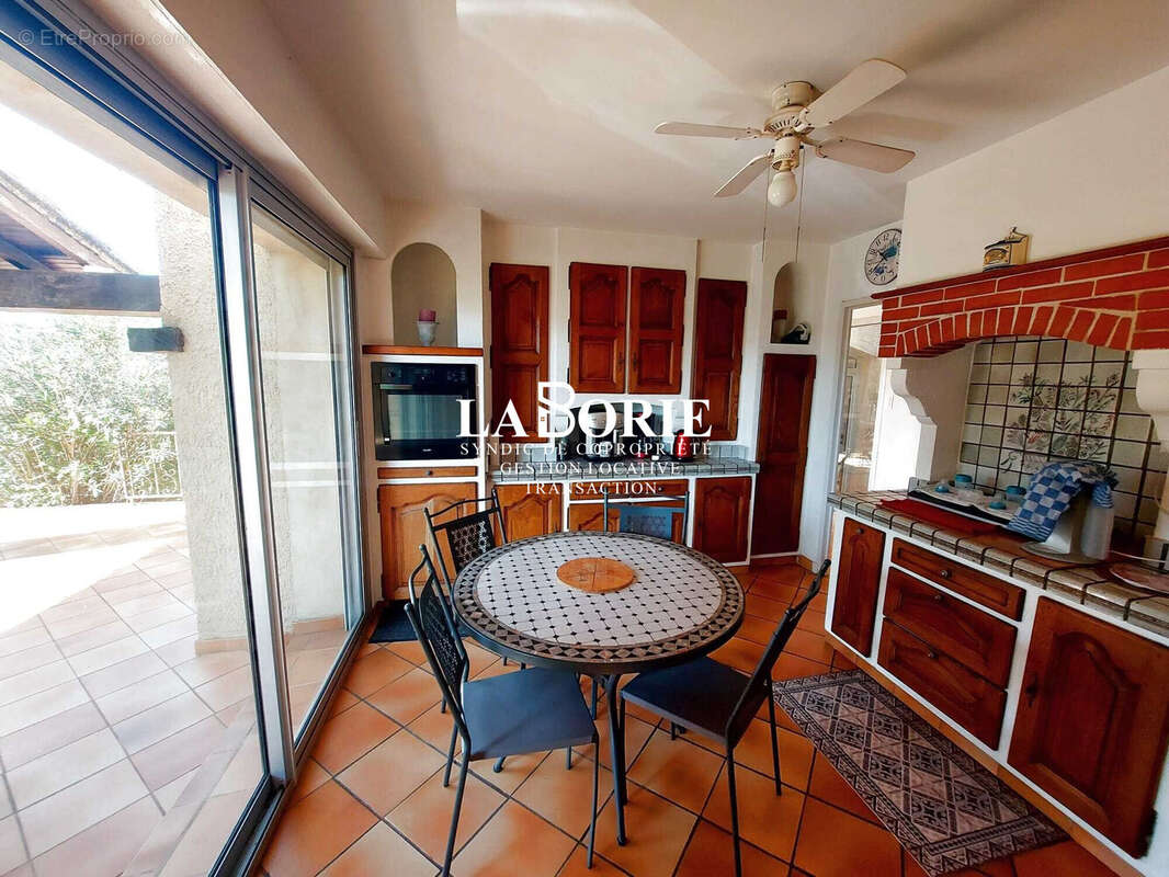 Maison 198 m² à Sorgues  - photo 7