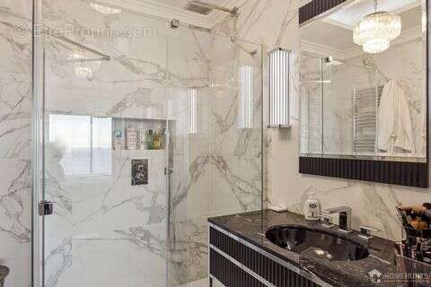 Appartement à ROQUEBRUNE-CAP-MARTIN