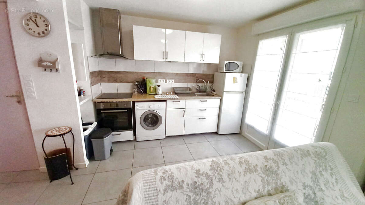 Appartement à LAMALOU-LES-BAINS