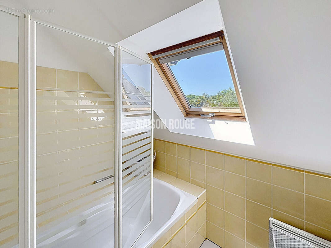 Maison à PLOUER-SUR-RANCE