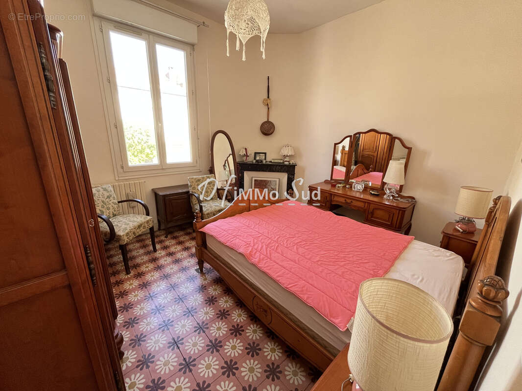Maison, 3 faces, garage et extérieur - photo 10