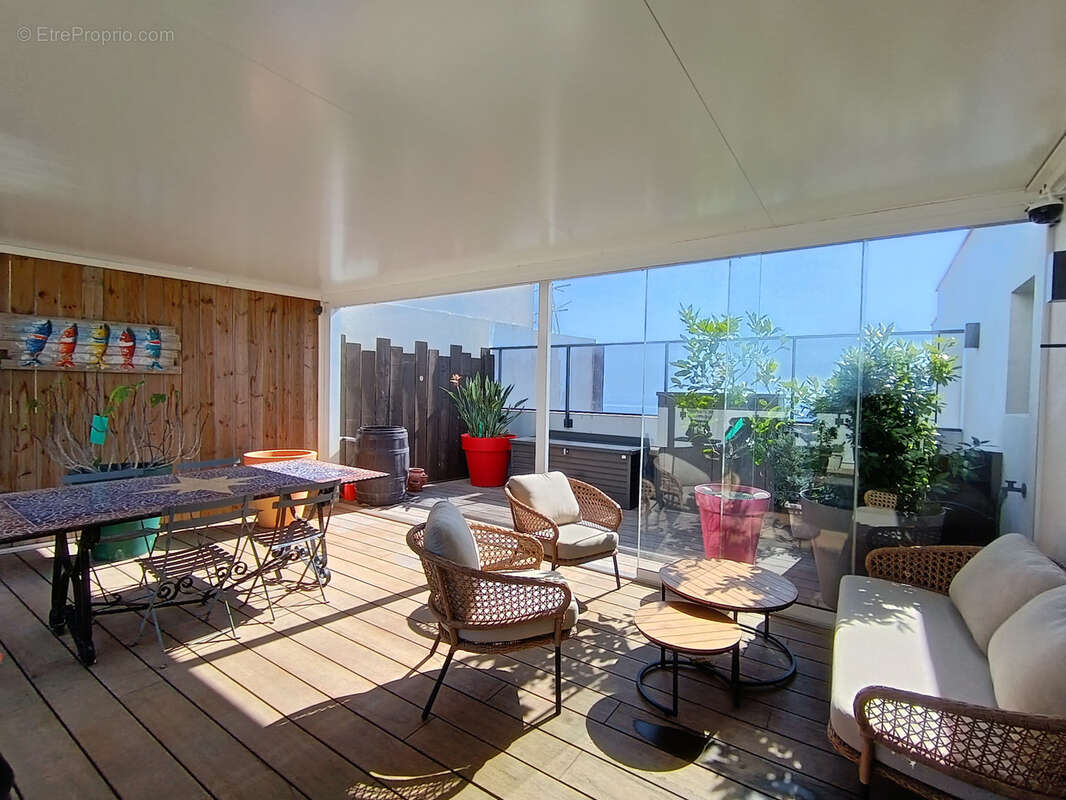Penthouse T4 vue mer exceptionnelle sur la plage de Sainte-Marie - photo 12