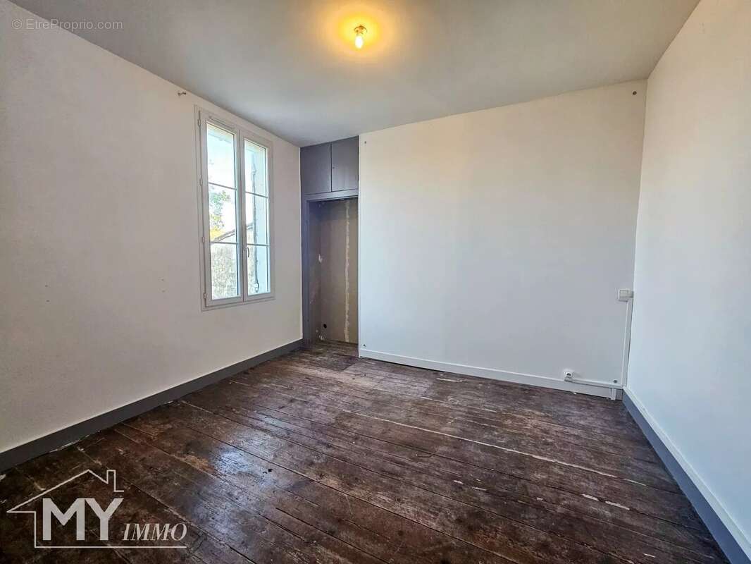 Maison à CASTILLON-LA-BATAILLE