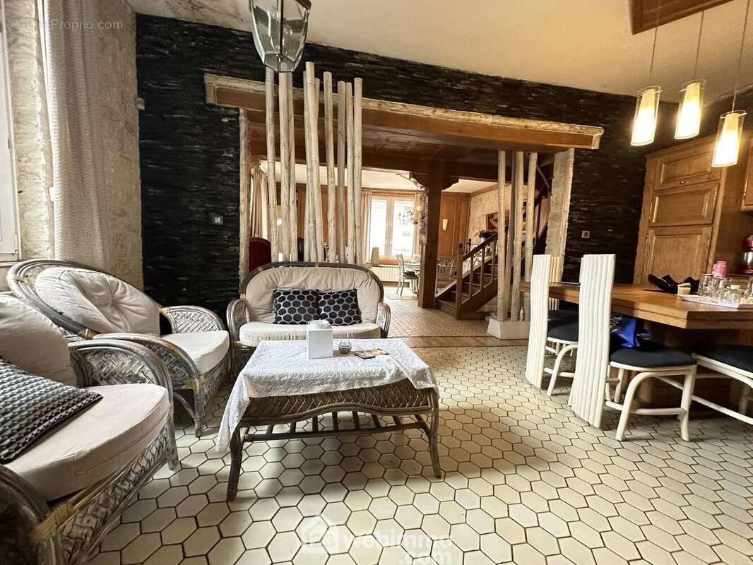 Maison 196 m² à Crecy-Sur-Serre  - photo 45