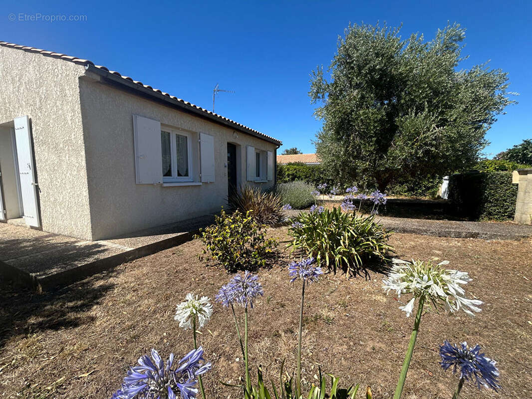 Maison 3 chambres avec garage et jardin à Fouras - photo 2
