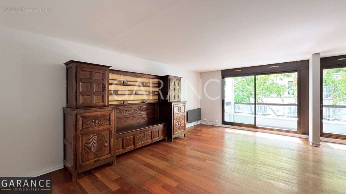 Appartement à PARIS-12E