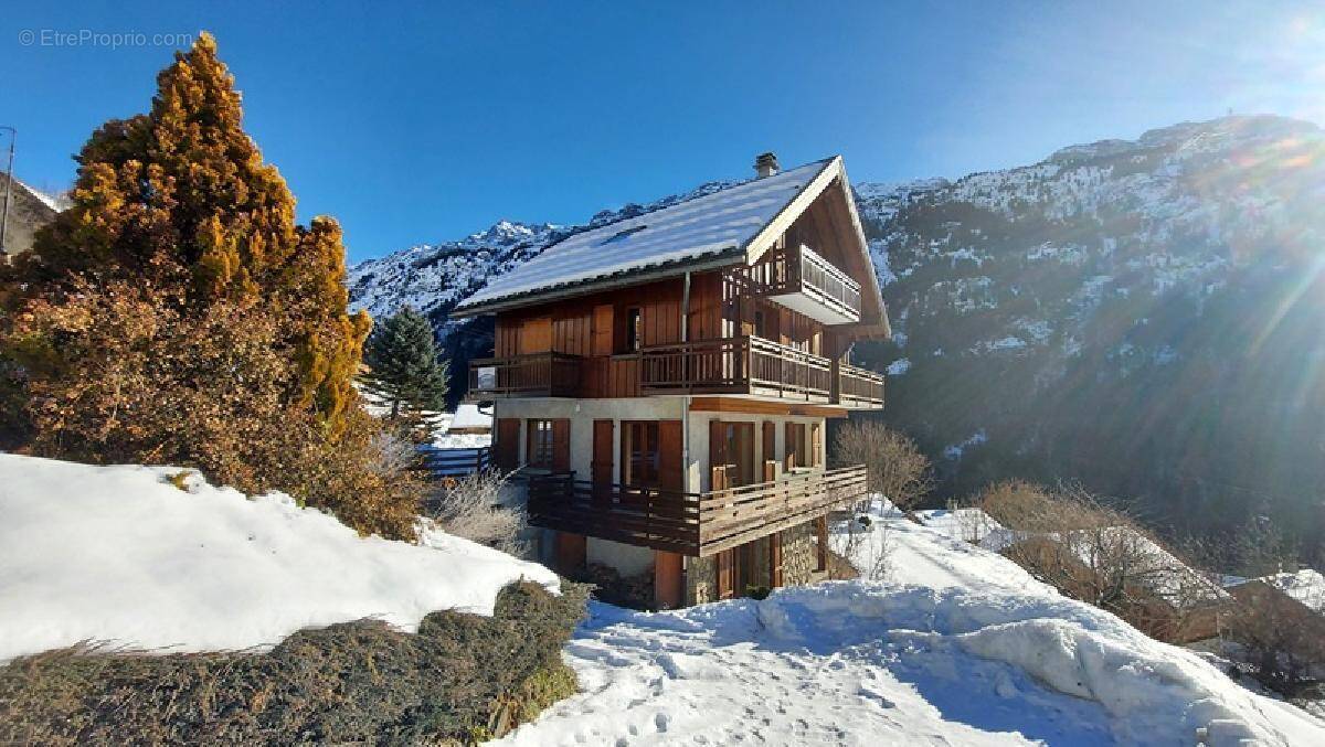 Appartement à VAUJANY