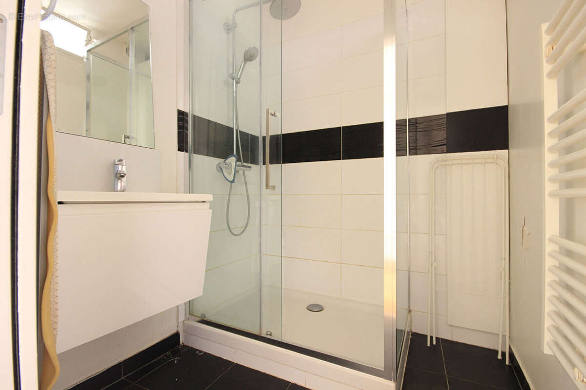 Appartement à PARIS-19E
