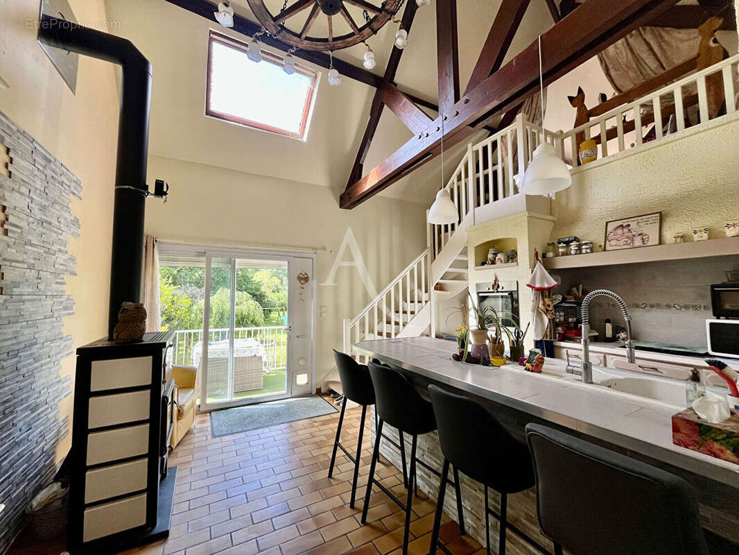 Maison à CAMIERS