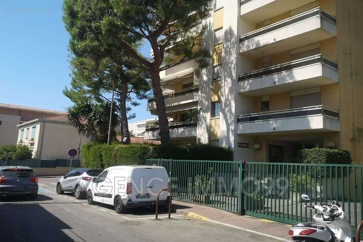 Parking à LE CANNET