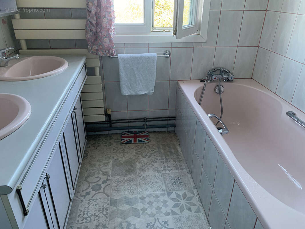 Maison à CHATELLERAULT