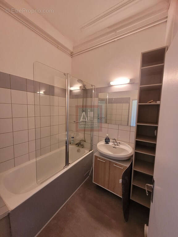 Appartement 350 m² à Grandrieu  - photo 6