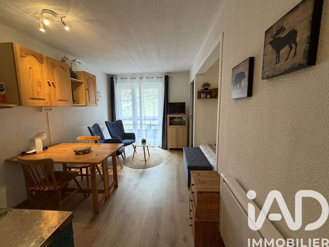 Appartement 27 m² à Chateau-Bernard  - photo 4
