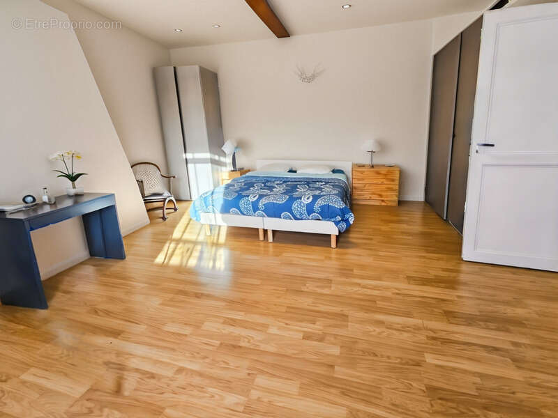 Maison à FEUGAROLLES