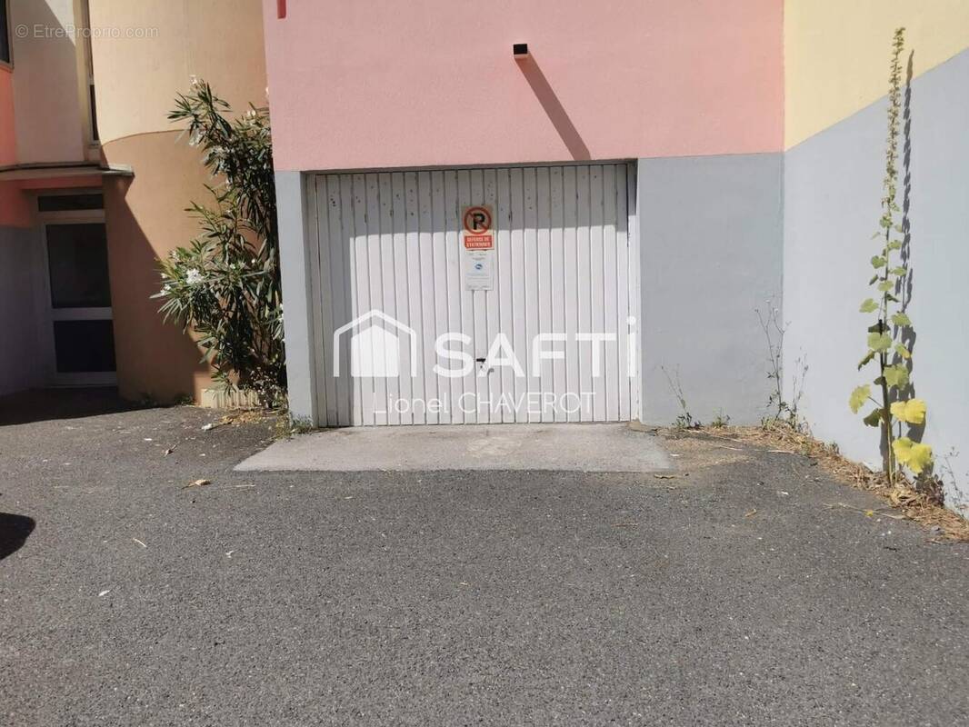 Photo 1 - Parking à SETE