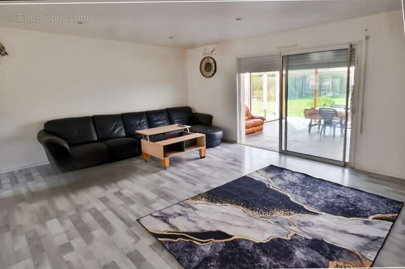 Maison à SAINT-LAURENT-DE-NESTE