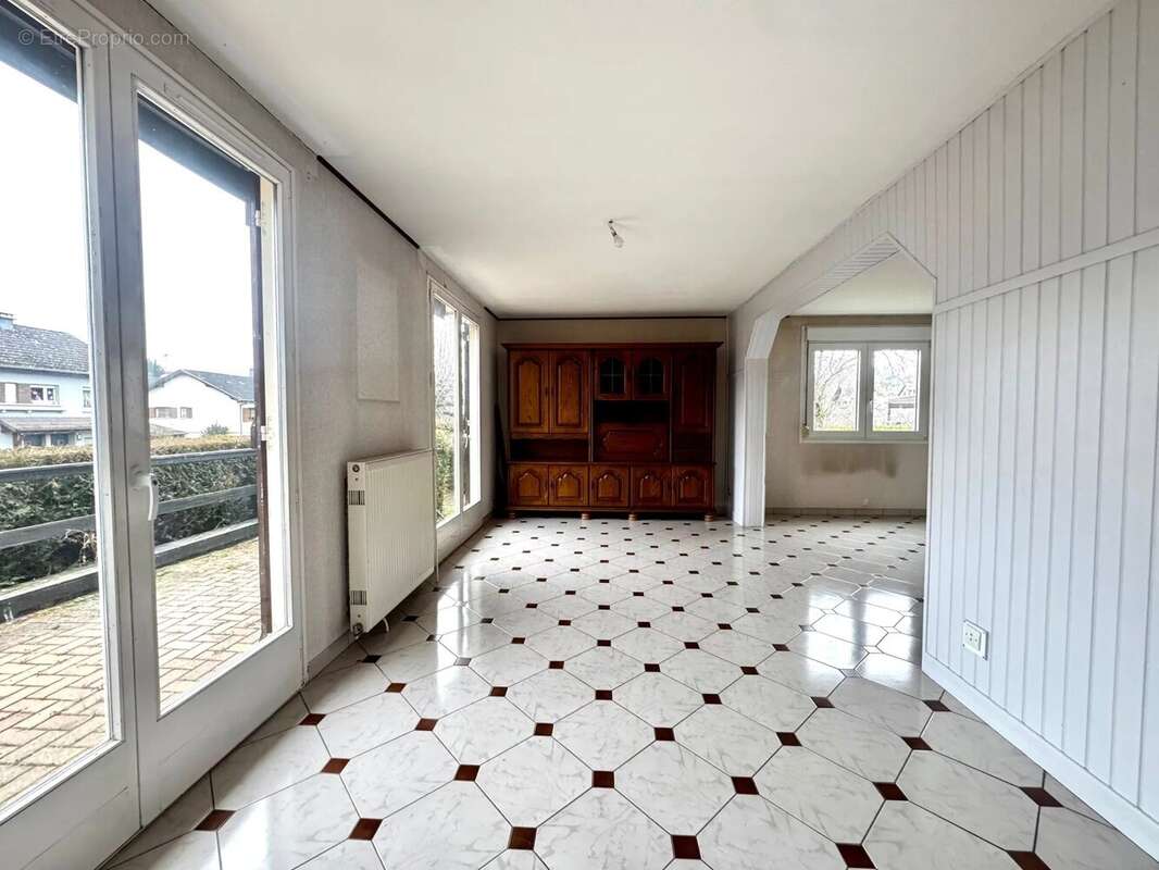 Maison à LUEMSCHWILLER