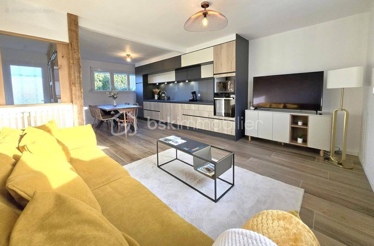 Maison à PLOUER-SUR-RANCE