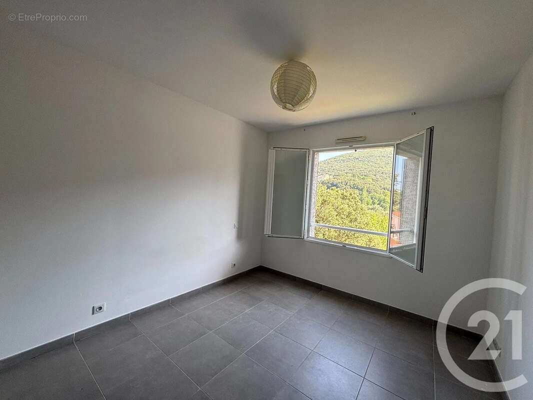 Appartement 72 m² à Luri  - photo 7
