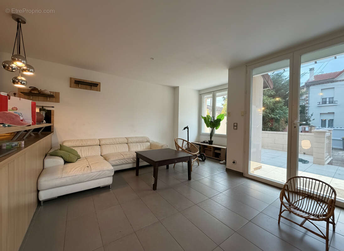 Maison à HOUILLES