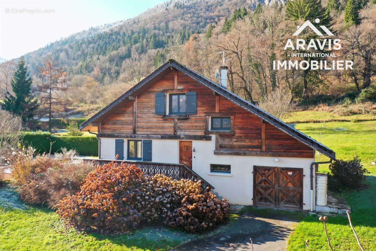 Maison à LATHUILE